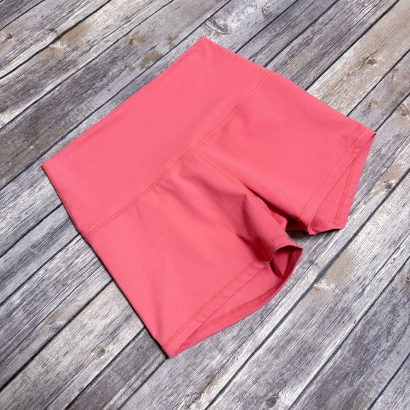 Born Primitive Pink New Height Original Booty Hi Rise Shorts Medium 3.5 Inseam - Picture 2 of 6